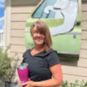 Meet your Posher, Debbie